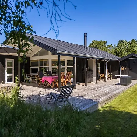 Сasa de vacaciones Laerke - 1-8km From The Sea By Interhome *