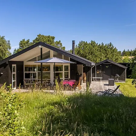 Laerke - 1-8km From The Sea By Interhome *