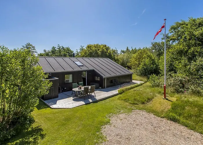 Laerke - 1-8km From The Sea By Interhome *